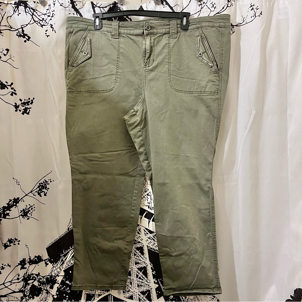 Torrid Trouser Casual Pants Straight Leg Flap Pocket Army Green Plus Size 24